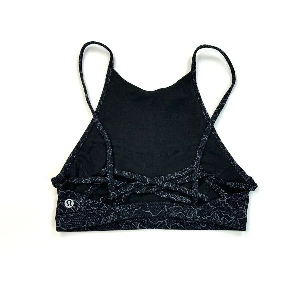 Lululemon High Neck Sport Bra Women 2 EUC Lined Strappy Stretch Yoga Gym‎ Run
